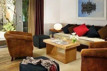 Acomodação com café da manhã  Margutta 54 Luxury 4*